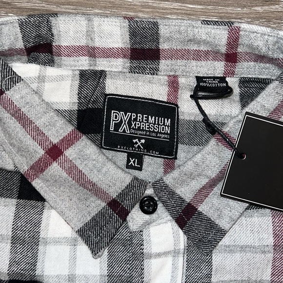 Premium expression flannel. Size XL. NWT - Picture 3 of 4